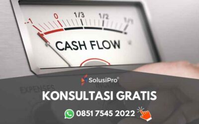 Bisnis terlihat untung di laporan, tapi kas selalu kosong? Kenali tanda dan penyebab arus kas ilusi serta cara mengatasinya.